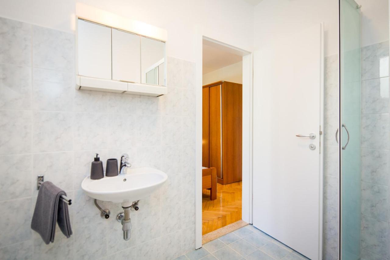 Rooms Villa Maria Ровин Екстериор снимка