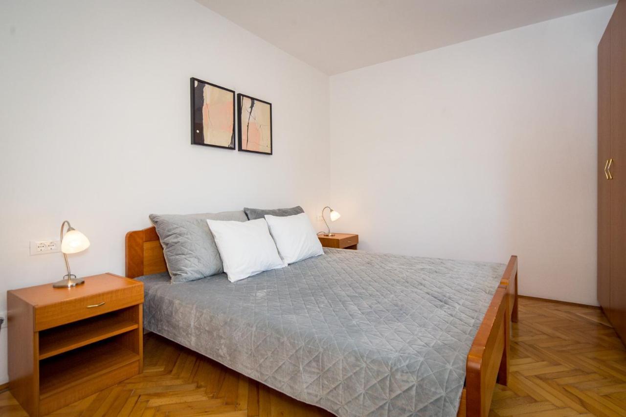 Rooms Villa Maria Ровин Екстериор снимка