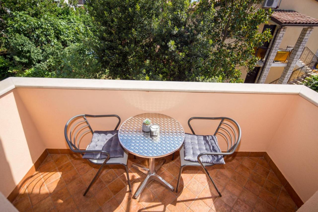 Rooms Villa Maria Ровин Екстериор снимка