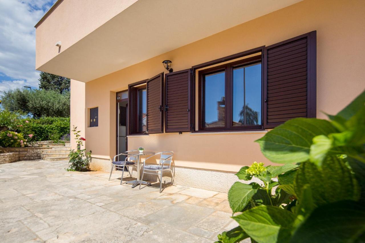 Rooms Villa Maria Ровин Екстериор снимка