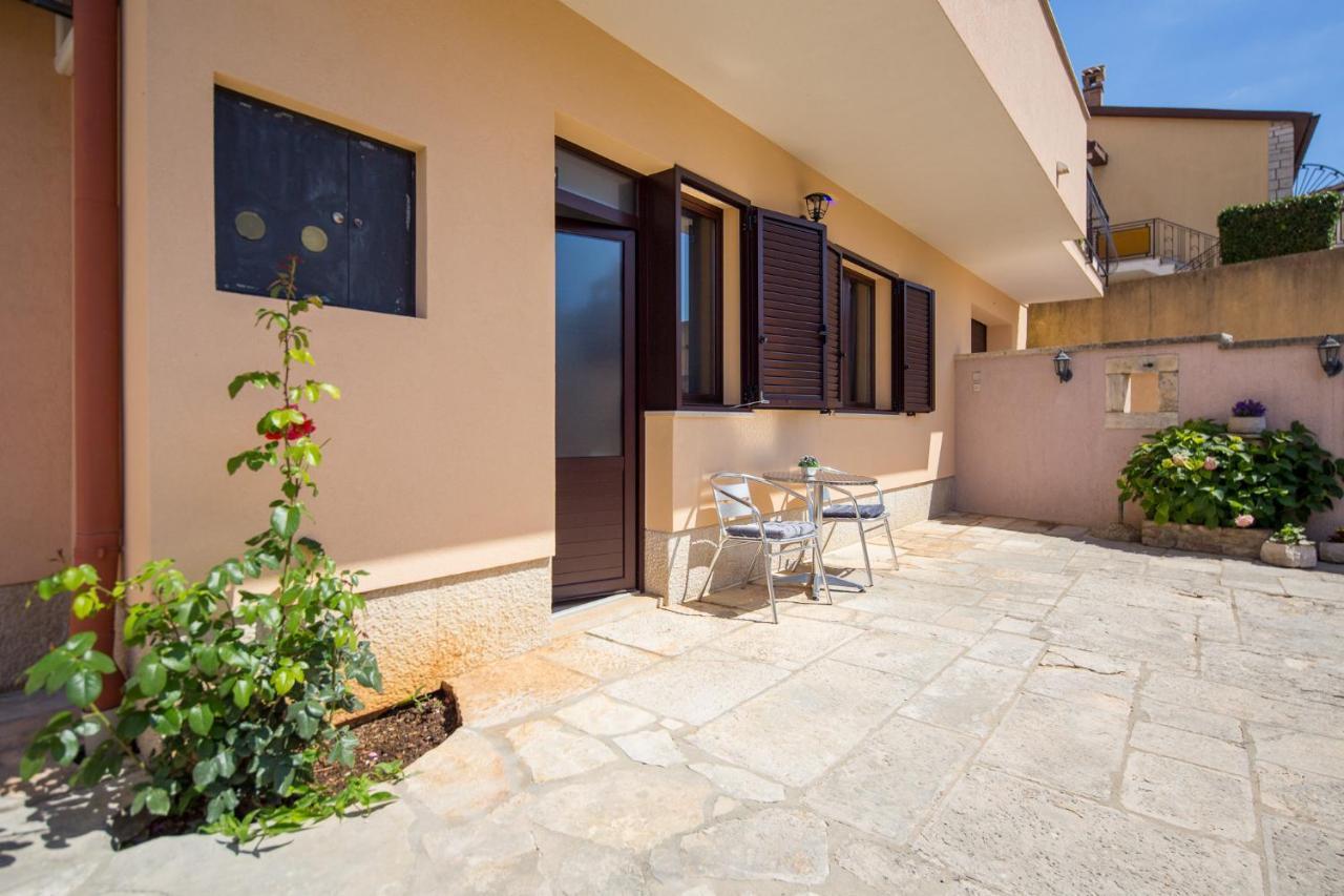 Rooms Villa Maria Ровин Екстериор снимка