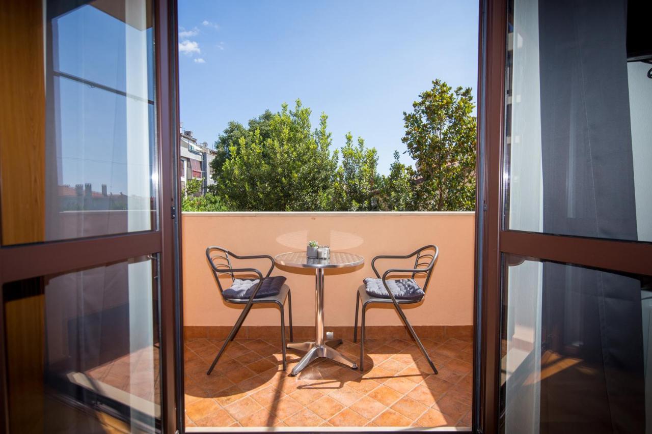 Rooms Villa Maria Ровин Екстериор снимка