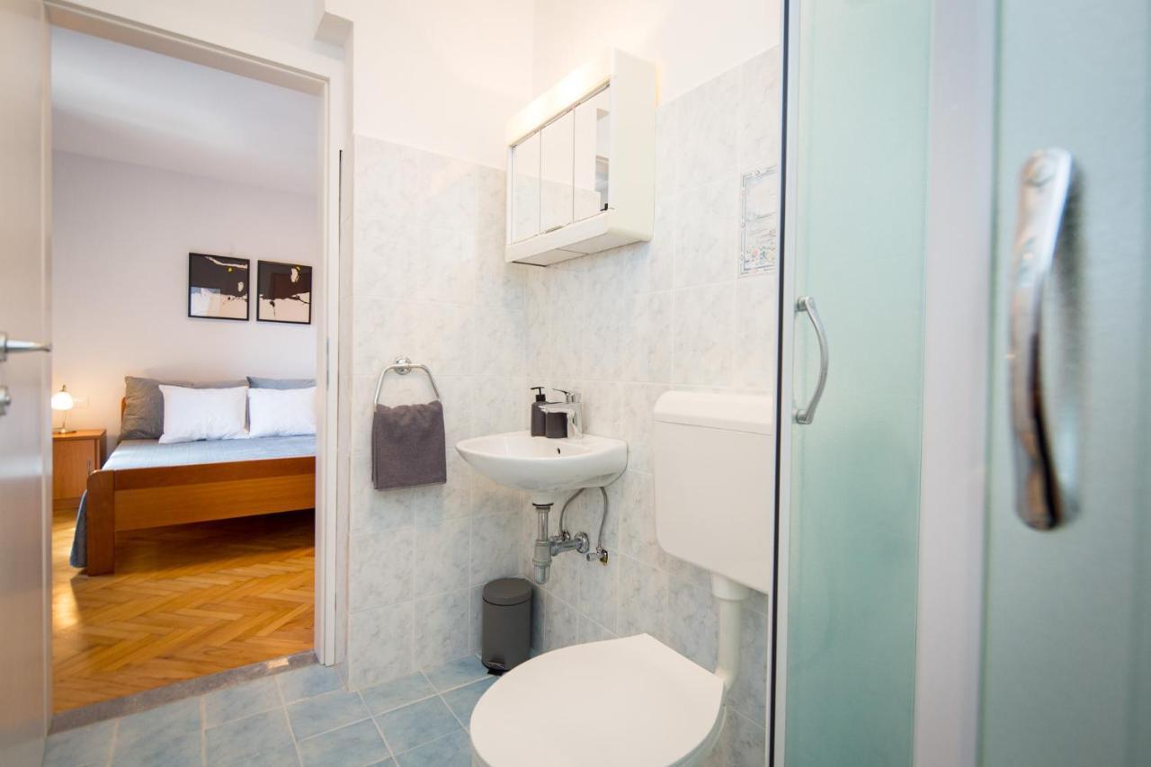 Rooms Villa Maria Ровин Екстериор снимка
