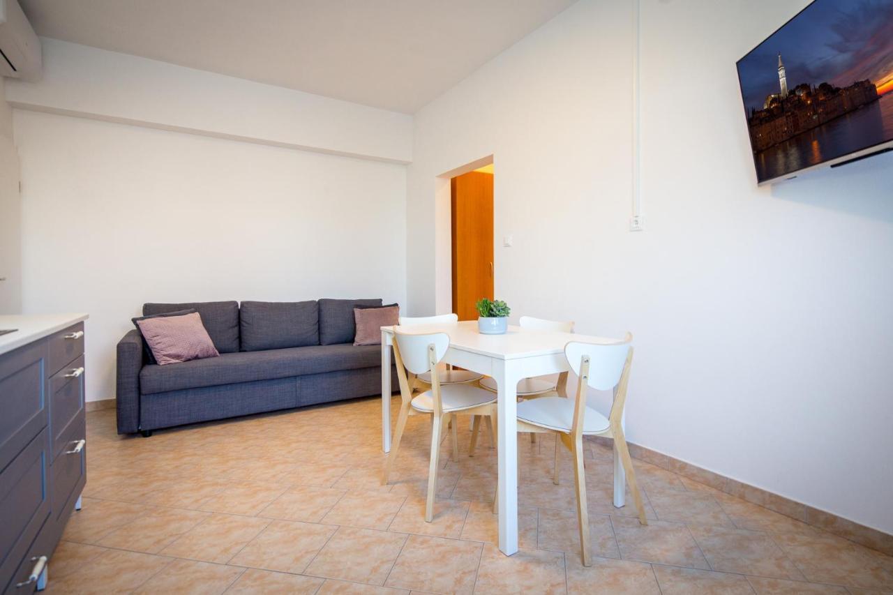 Rooms Villa Maria Ровин Екстериор снимка